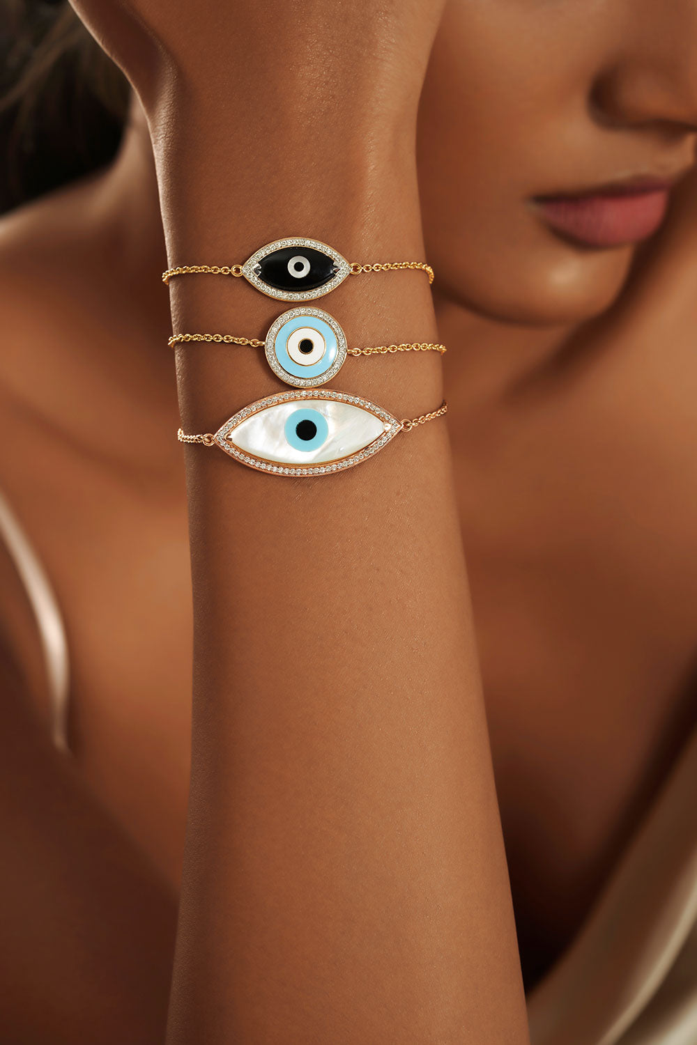 Gold Medium Marquise Black Onyx Evil Eye Diamond Chain Bracelet