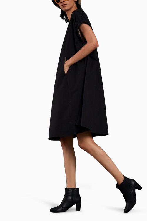 Black Pocket Dress