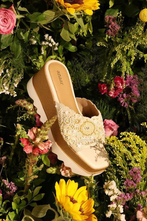 Bonita Wedge Sandals