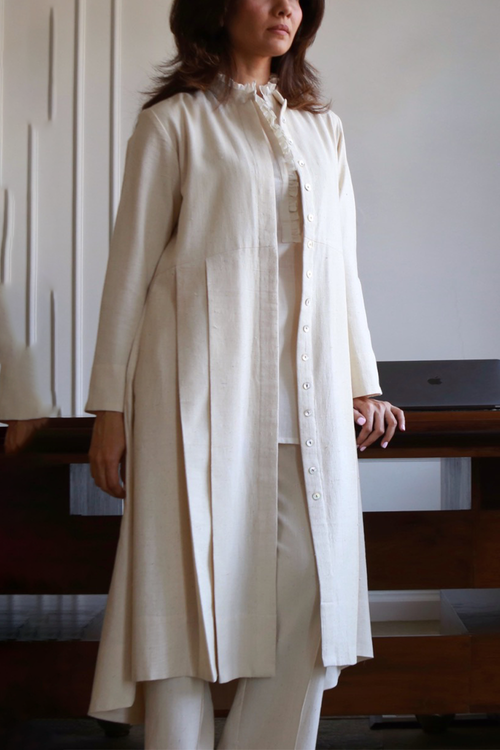 Kora Box Pleated Overlayer