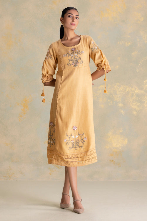 Candlelit Blooms Cashew Bed Of Roses Dress