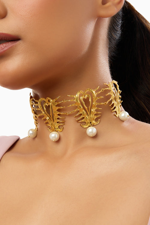 Amour Heart Choker