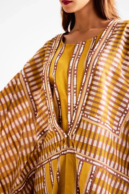 Printed Kimino Dress With Jumpsuit Set