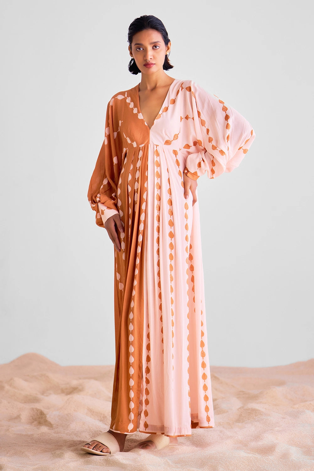 Dual Color Pleated Kaftan Dress