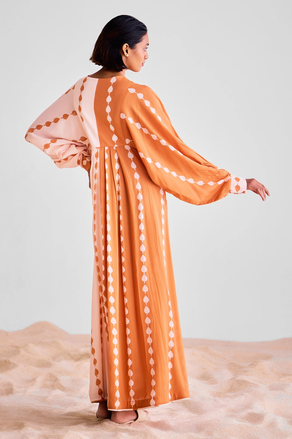 Dual Color Pleated Kaftan Dress