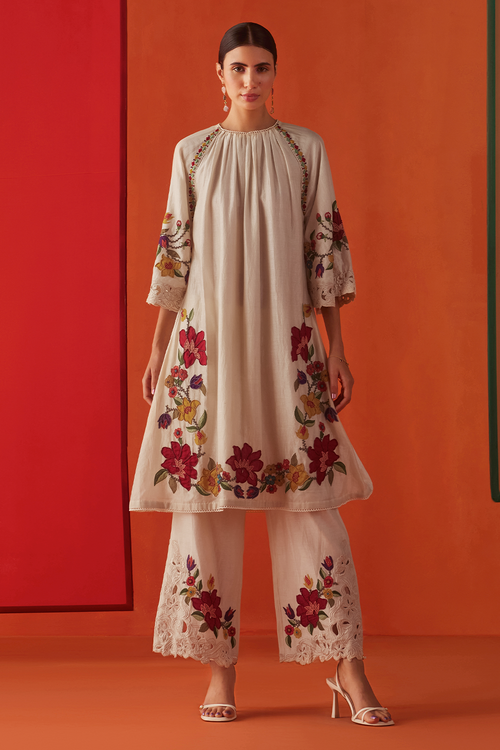 Ivory Hibiscus Applique Kurta with Pants