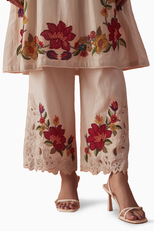 Ivory Hibiscus Applique Kurta with Pants
