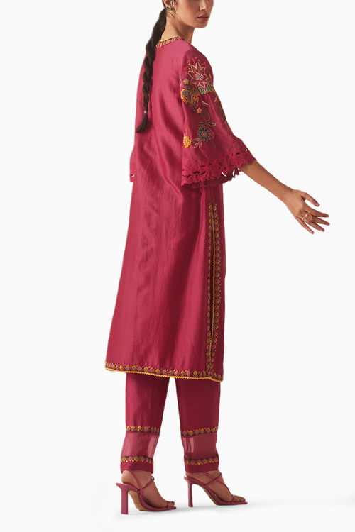 Fuchsia Embroidered Kurta With Organza Detail Pants