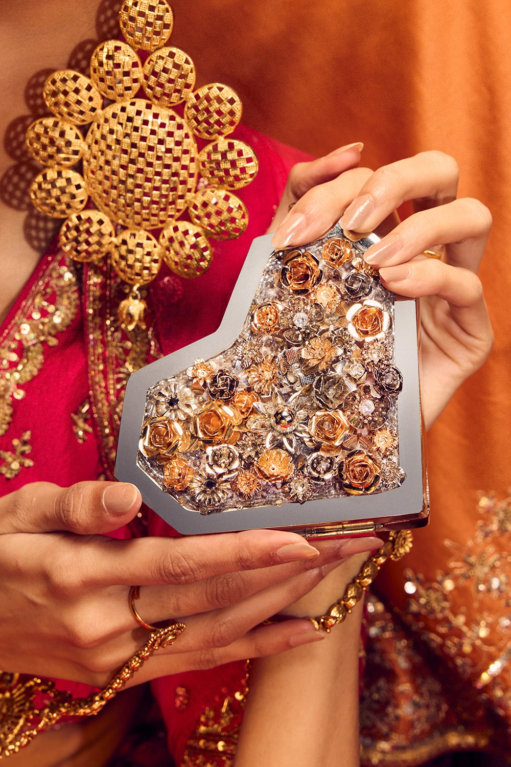 Cult Slingette Clutch