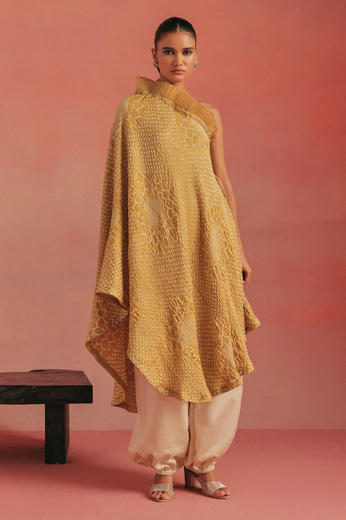 Amber Haze One-Shoulder Bandhani Set