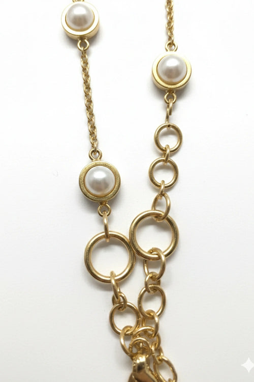 Classic Pearl Choker