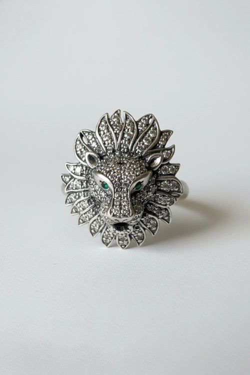 Oxidized Lion Ring