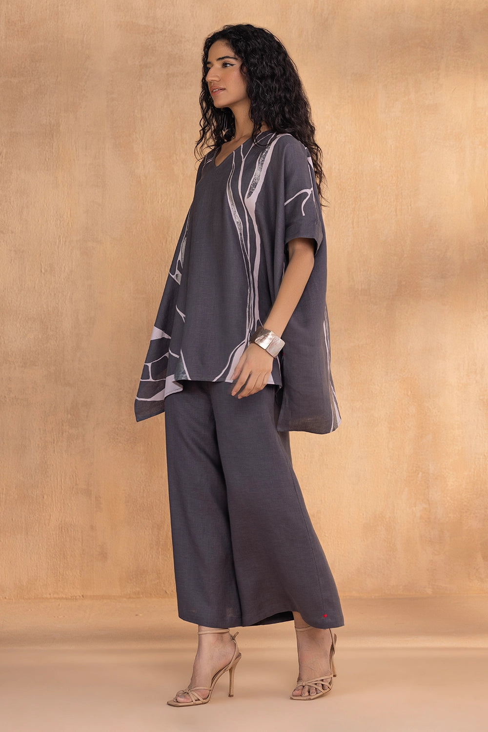 Quatum Theory Charcoal Square Co-ord Set