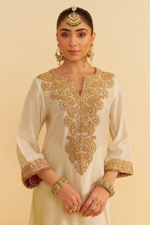 Hiba Daisy Ivory Long Kaftan With Salwar