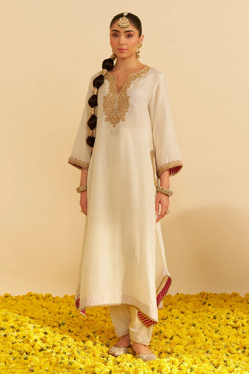 Amaya Daisy Ivory Long Kaftan With Salwar