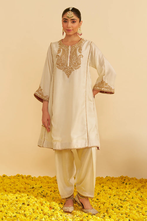 Ayra Daisy Ivory Short Chauga With Salwar