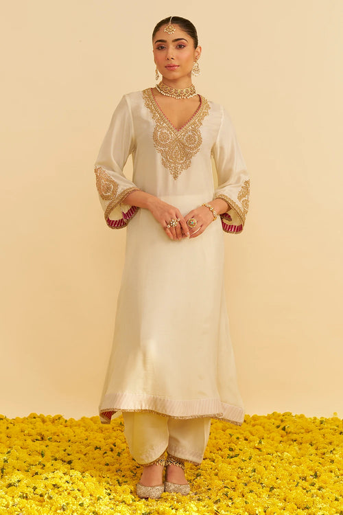 Haayat Daisy Ivory Long Kaftan With Salwar