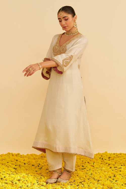 Haayat Daisy Ivory Long Kaftan With Salwar
