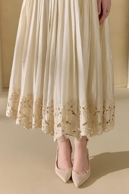Ivory Fleur Pleated Dress