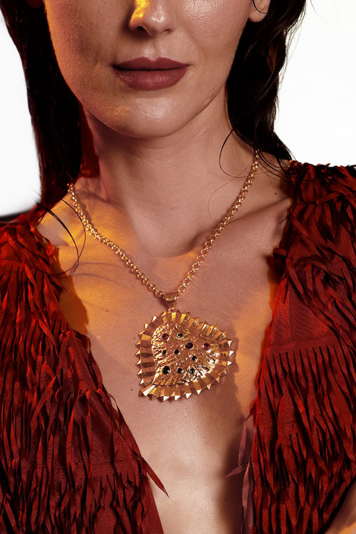 Mob Wife Studded Heart Choker