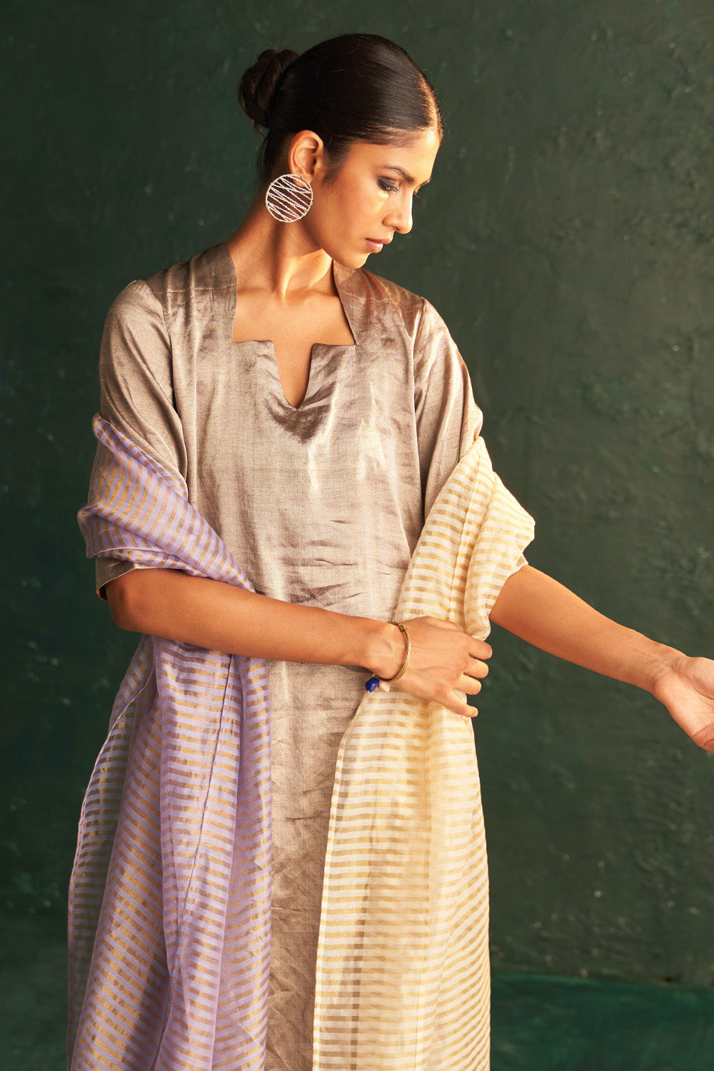 Midas Maple Leaf Neck Tissue Kurta