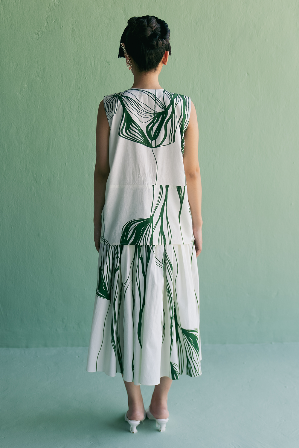 Green Lines Skirt With Waistcoat