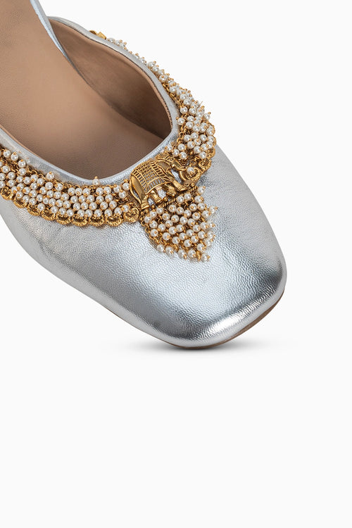 Zareen Heels