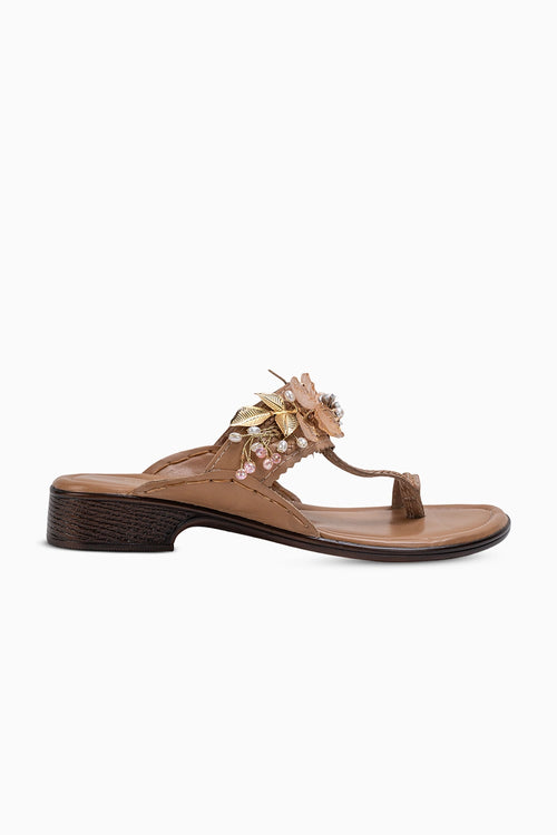 Noorza Beige Kolhapuri