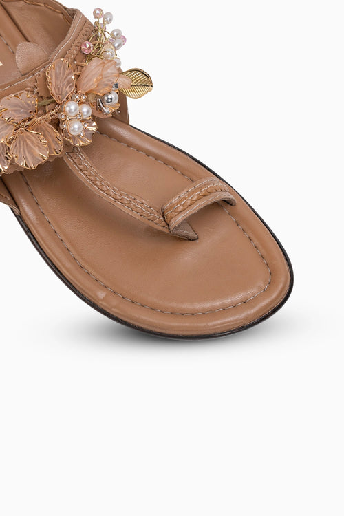 Noorza Beige Kolhapuri