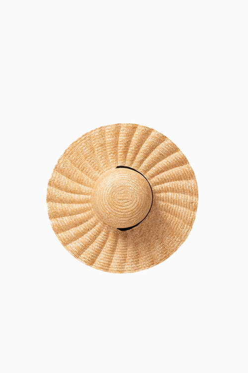 Play Ruffle Hat