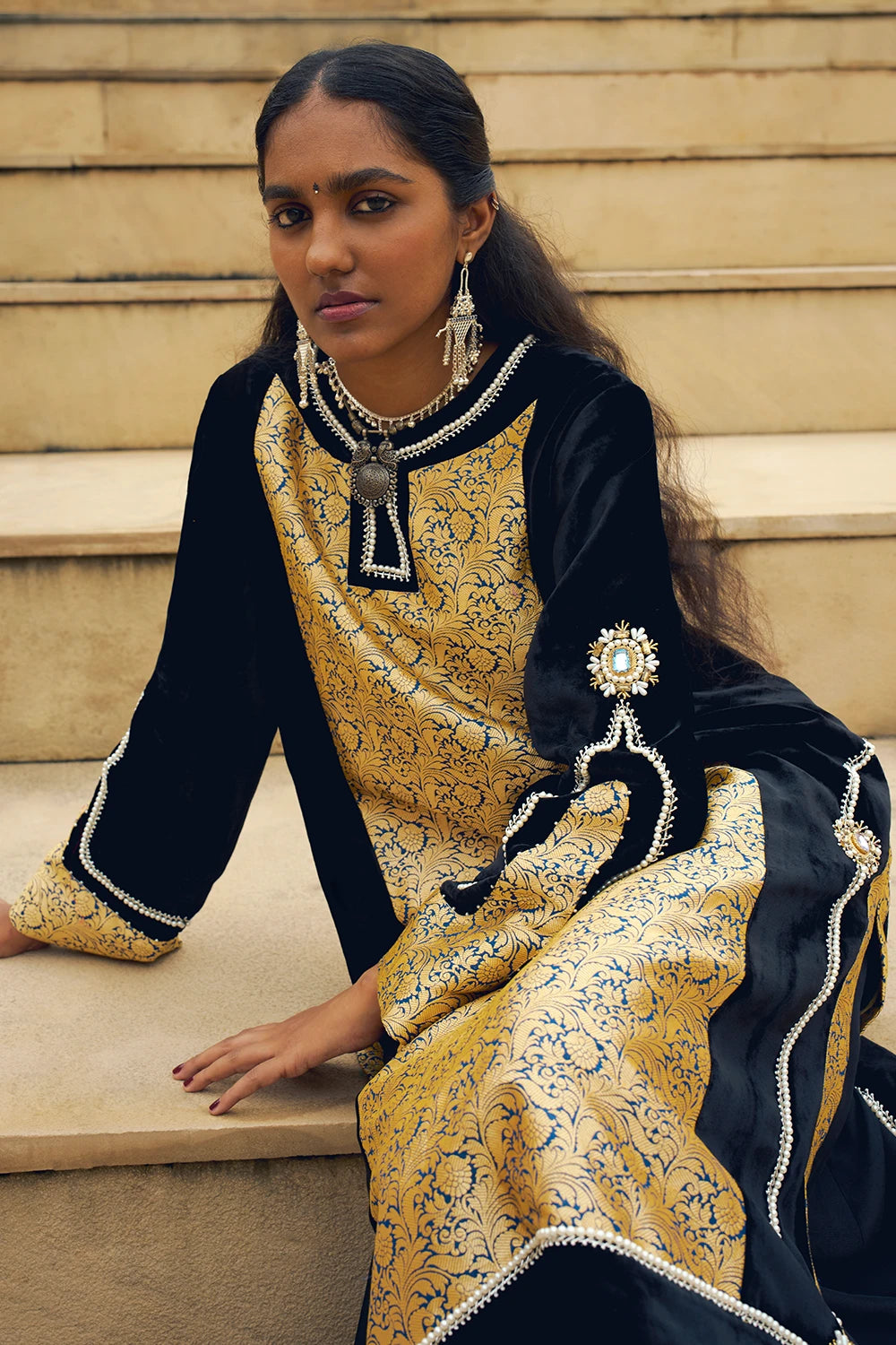 Surma Bahaar Velvet Kurta Set