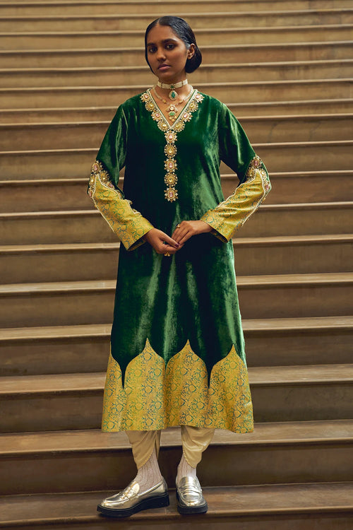 Panna Velvet Kurta Set