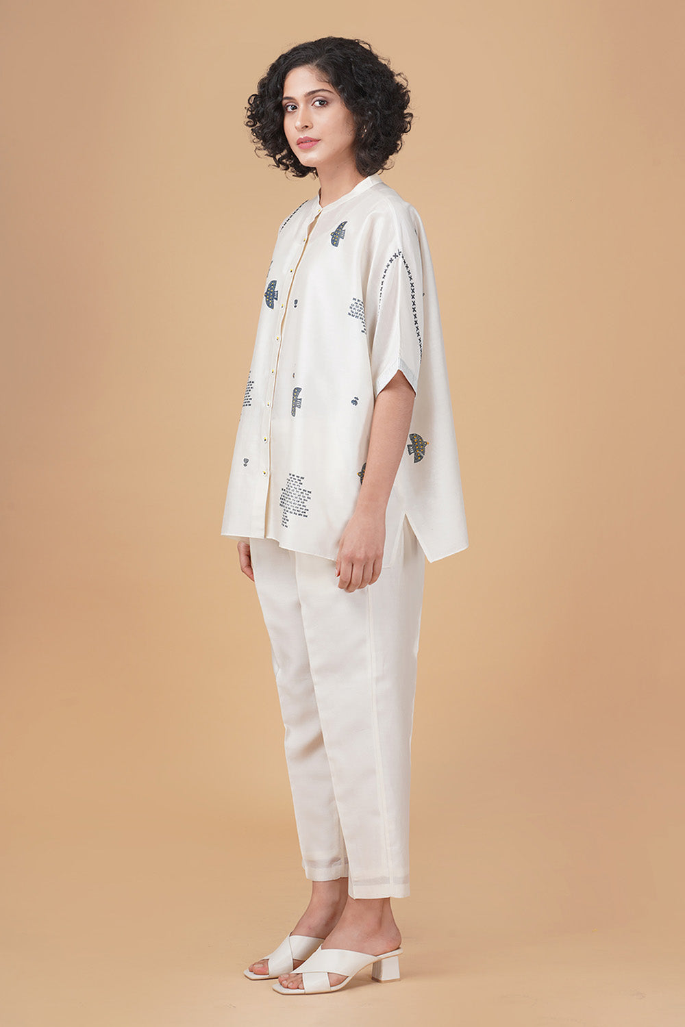 Indigo Hakoni Printed Ivory Shirt Pant