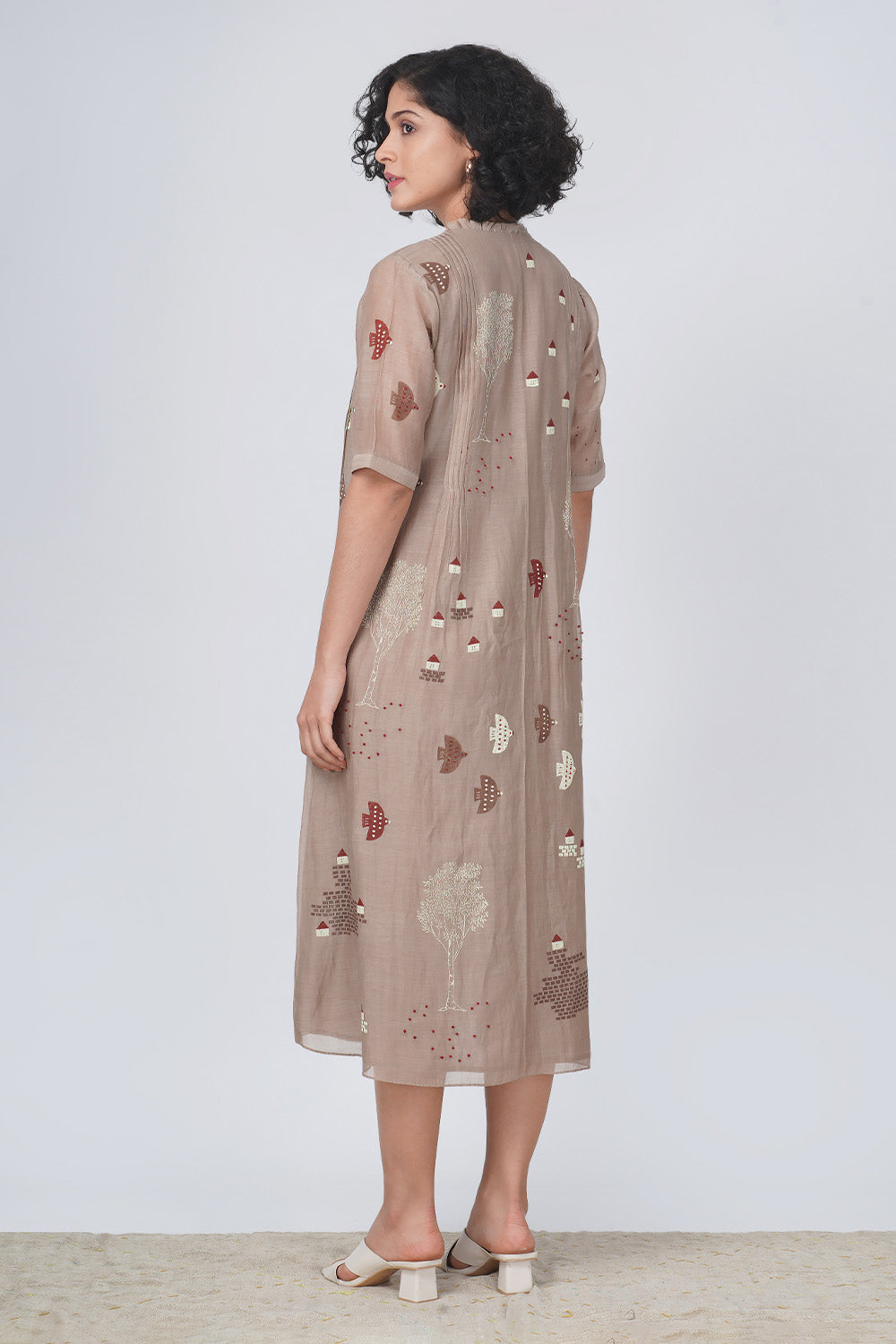 Hakoni Printed Peinted Beige Dress