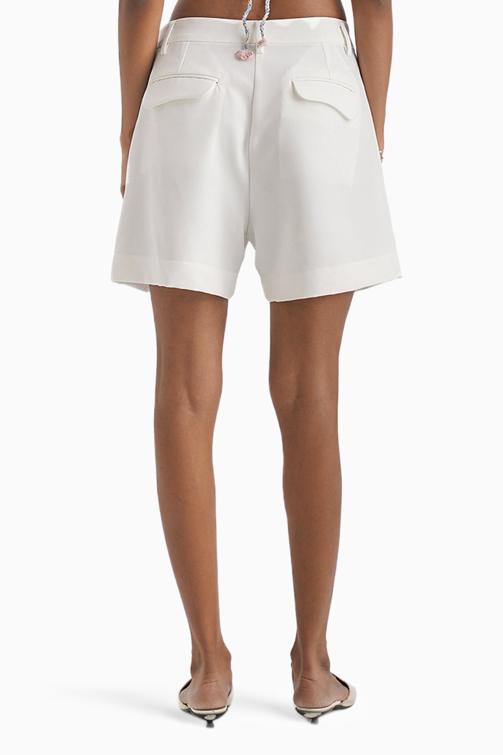 Tabloide Pleated White Crepe Shorts