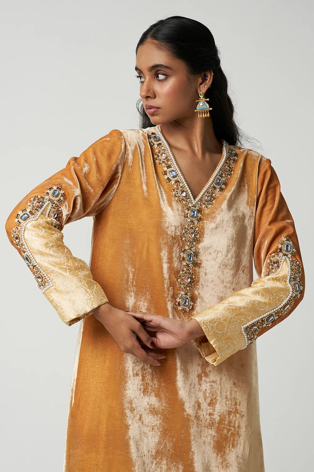 Arq Velvet Kurta Set