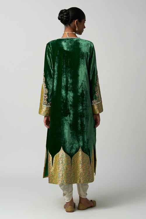 Panna Velvet Kurta Set