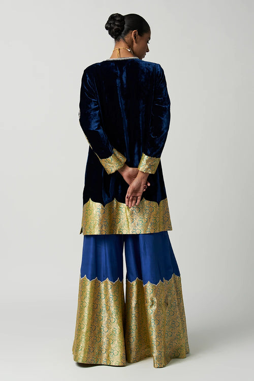 Surma Bahaar Velvet Kurta Set