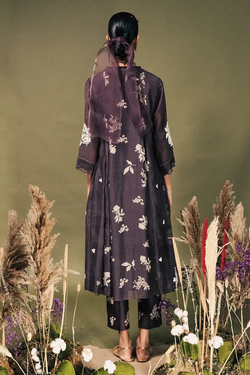 Lavender Embroiderd Kurta Set