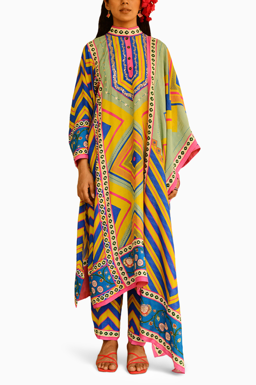 Jumki Set With Stole