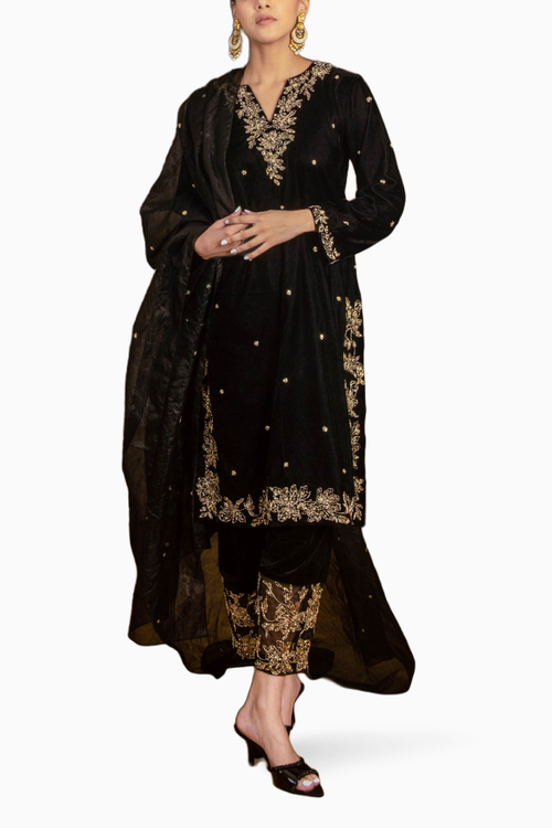 Black Embroidered Velvet Kurta Set
