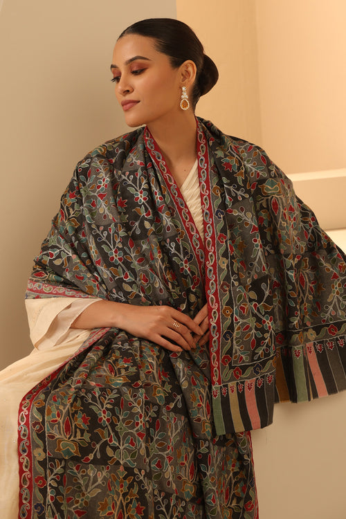 Bhranti Black Cashmere Stole