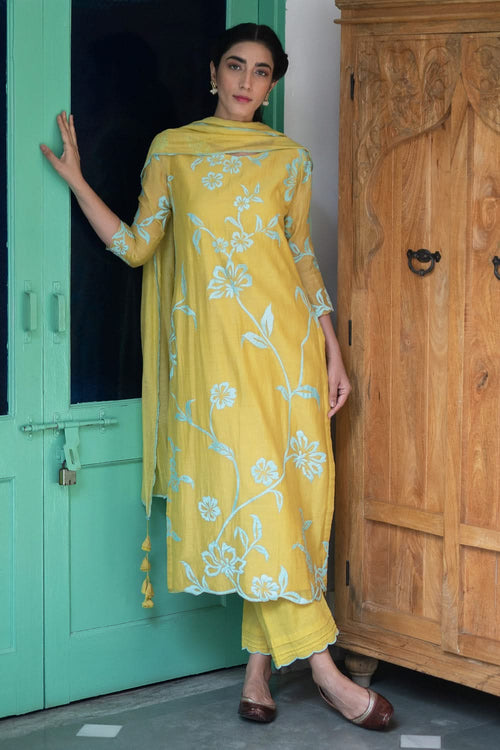 Daffodil Applique Kurta Set