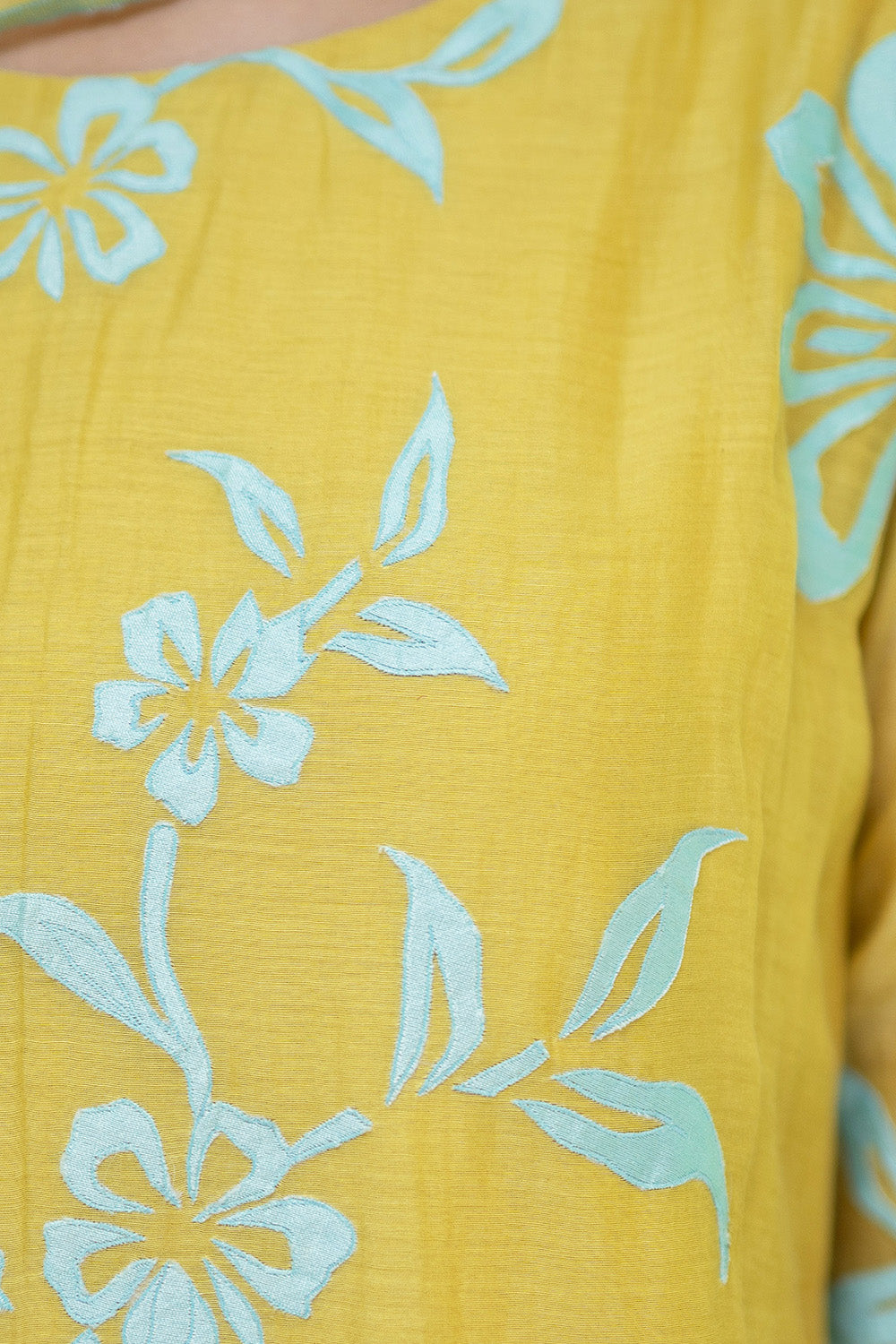 Daffodil Applique Kurta Set