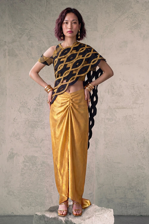 Daisy Saree with Cold-shoulder Blouse
