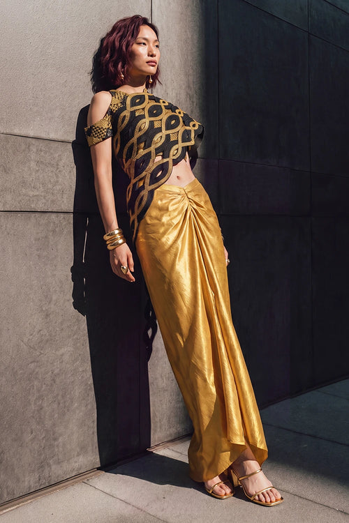 Daisy Saree with Cold-shoulder Blouse