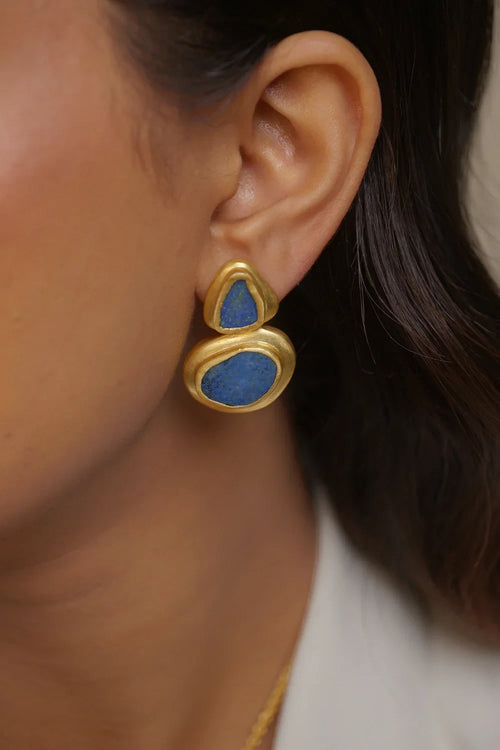 Dreamy Poise Earrings with Lapis Lazuli
