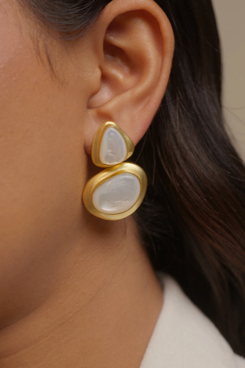 Pristine Poise Earrings with Pearl