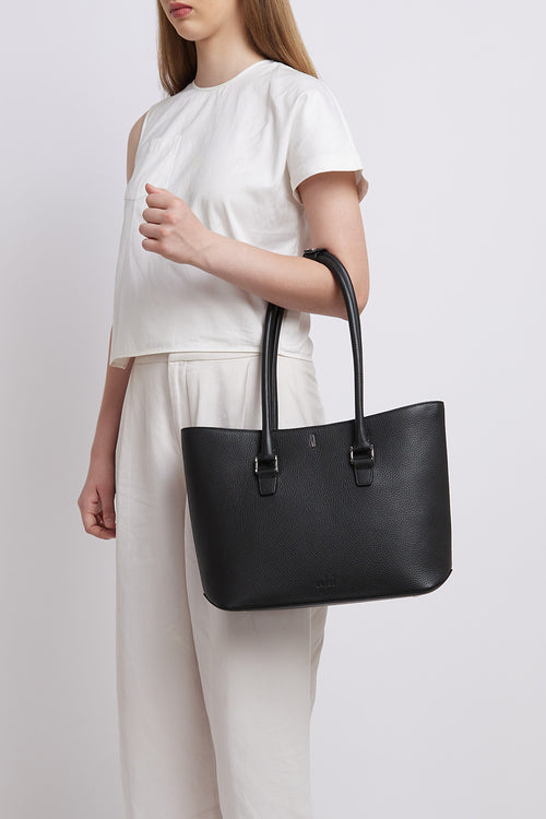 Elizabeth Pebble Black Tote Bag