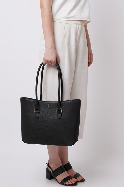 Elizabeth Pebble Black Tote Bag